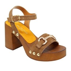 NWOT Charles David “Exposed Sandel” in Cognac Brown Size 37
